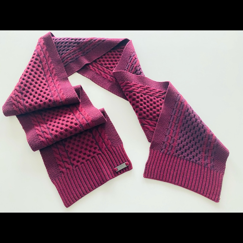 Burberry Thick Wool Cashmere Blend Cable Scarf
